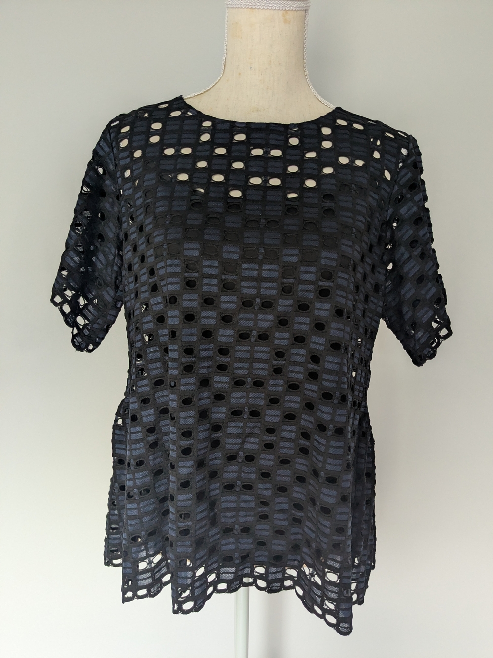 NWT! Ann Taylor Black & Blue Grid Eyelet Short Sleeve Peplum Top - Size S